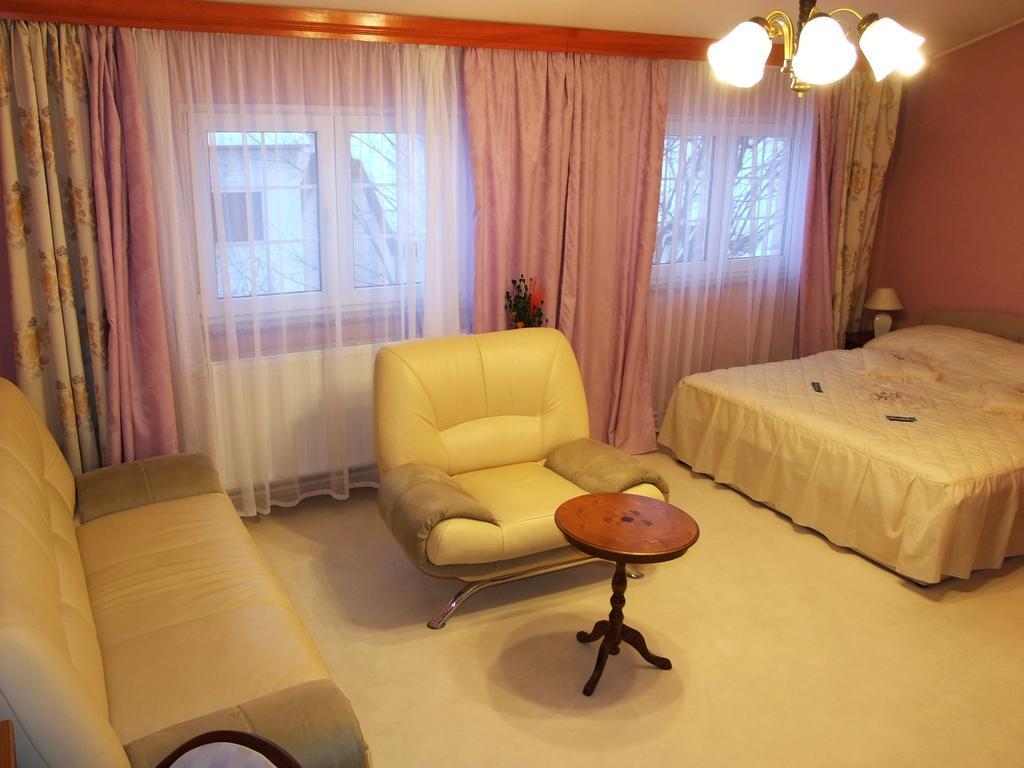 Bed & Breakfast Vila Stanišić Pozega Zimmer foto