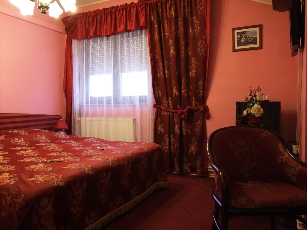 Bed & Breakfast Vila Stanišić Pozega Zimmer foto